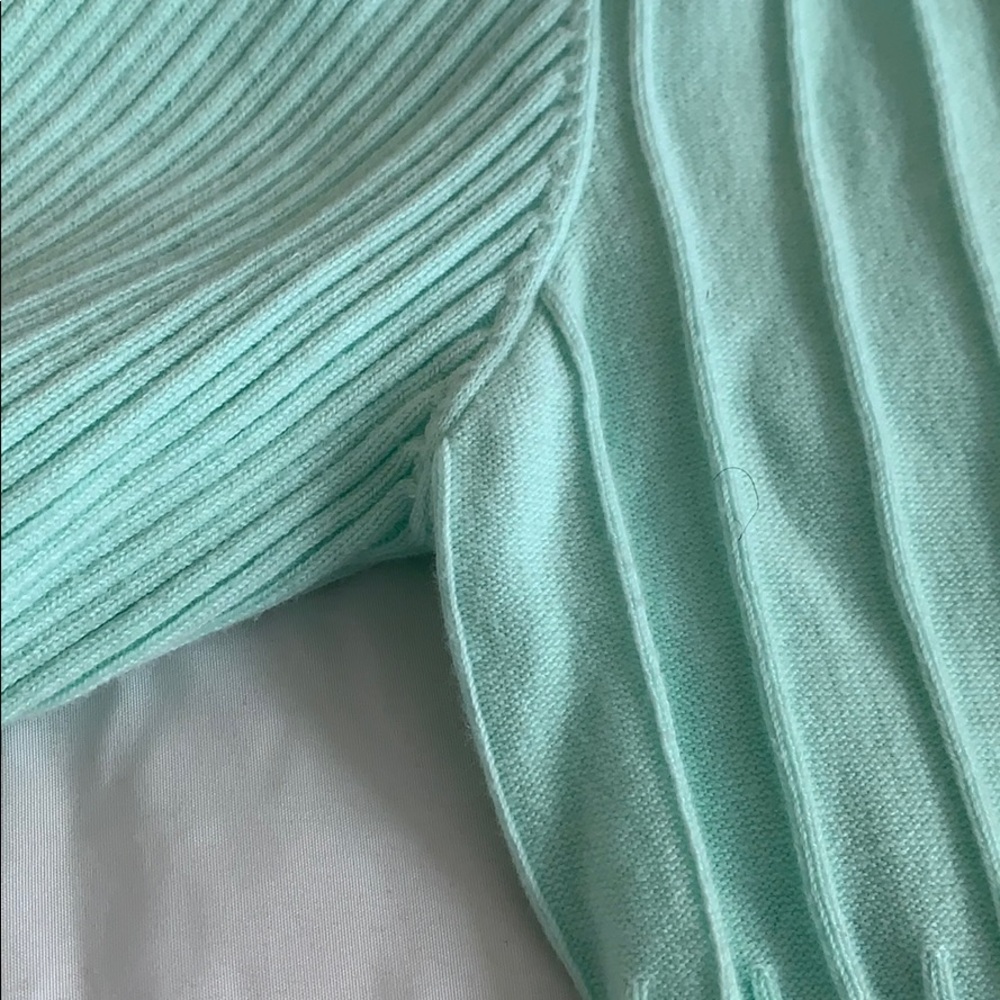 Sweater - Picture 5 of 6